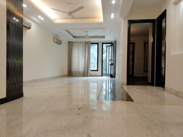 Room in 3 BHK Builder Floor at Greater Kailash I – for Rent