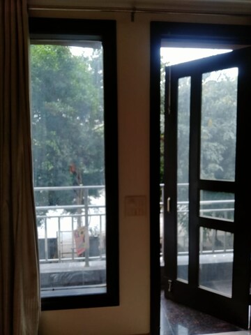 Room in 3 BHK Builder Floor at Greater Kailash I – for Rent