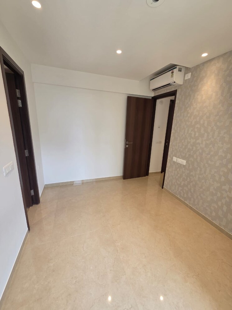 Room, hiranandani-highland 1 Bedroom 377 Sq.Ft. Apartment In Powai Mumbai 9282151