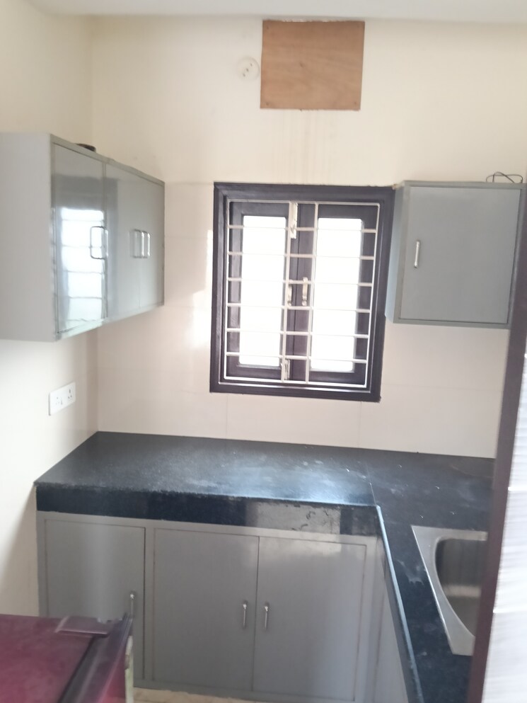 Kitchen, sarita vihar 1 RK 400 Sq.Ft. Apartment In Sarita Vihar Delhi 9282167