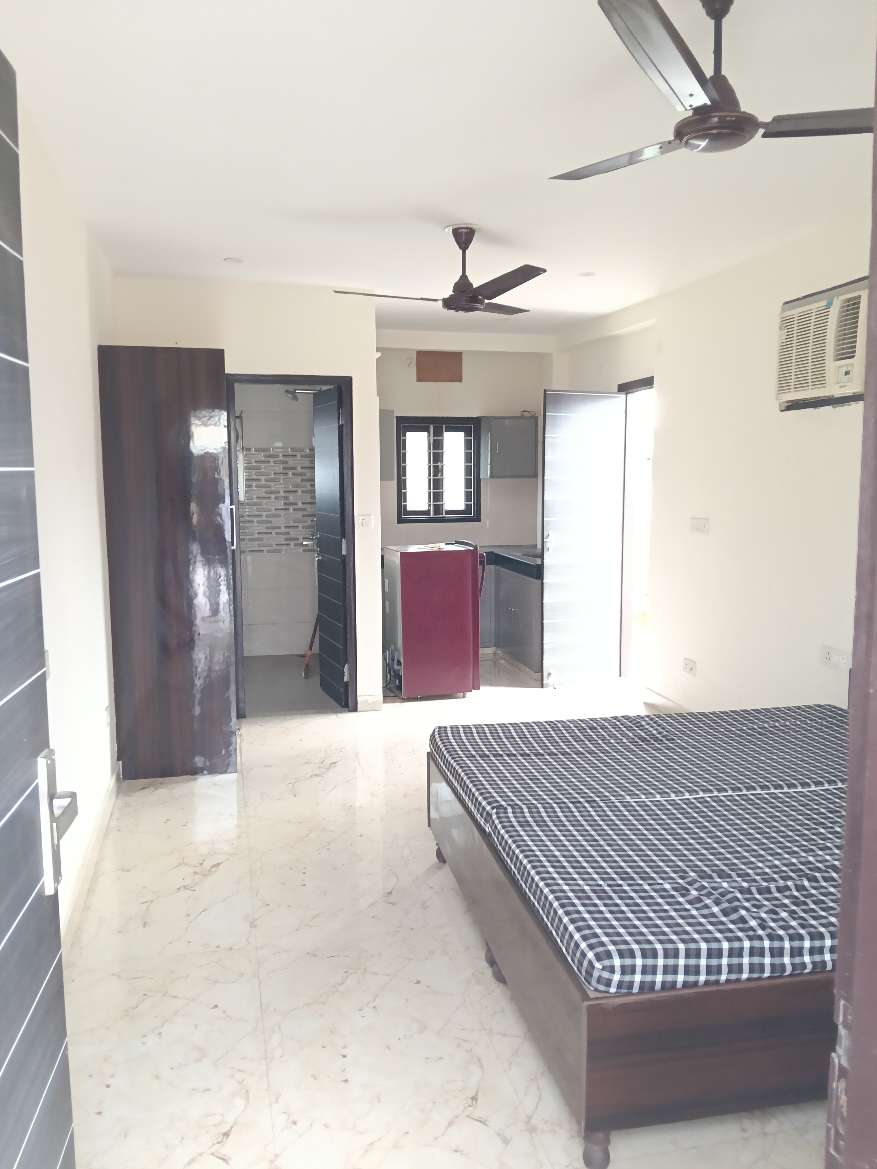 1 Rk+ Pooja Room Apartment For Rent in Sarita Vihar Pocket -l 