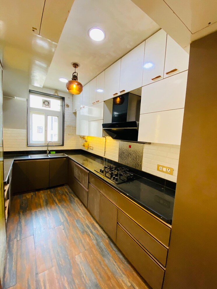 Kitchen, sector 19 dwarka 4 Bedroom 3600 Sq.Ft. Apartment In Sector 19 Dwarka Delhi 9282163