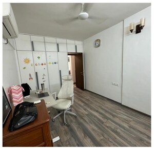 Team Area in 3 BHK Apartment at Sundaram Apartment Versova, Andheri West – for Sale