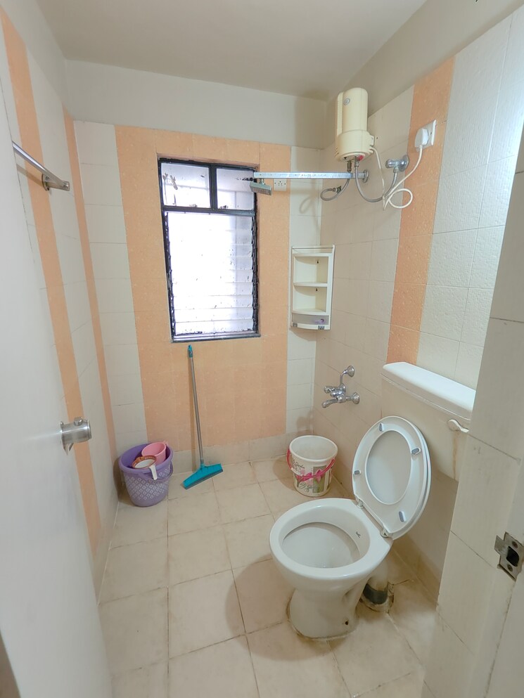 Bathroom, bu-bhandari-acolade 2 Bedroom 1050 Sq.Ft. Apartment In Kharadi Pune 9282196