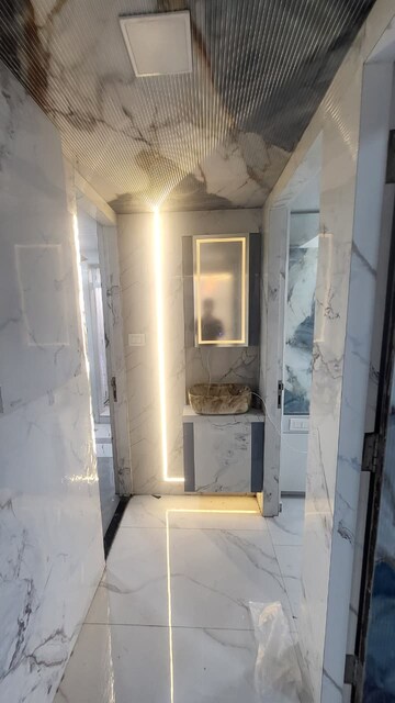 Building Lobby in 2 BHK Apartment at New Sion CHS, Sion – for Rent