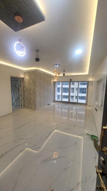 Room in 2 BHK Apartment at New Sion CHS, Sion – for Rent