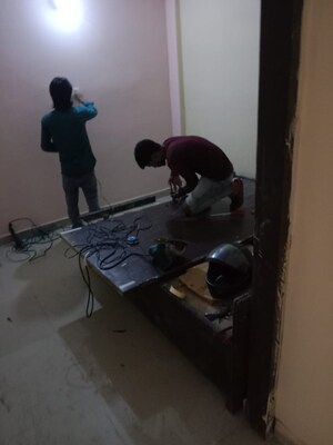 Team Area in 3 BHK Apartment at Amrapali Golf Homes, Sector 4 Greater Noida – for Rent