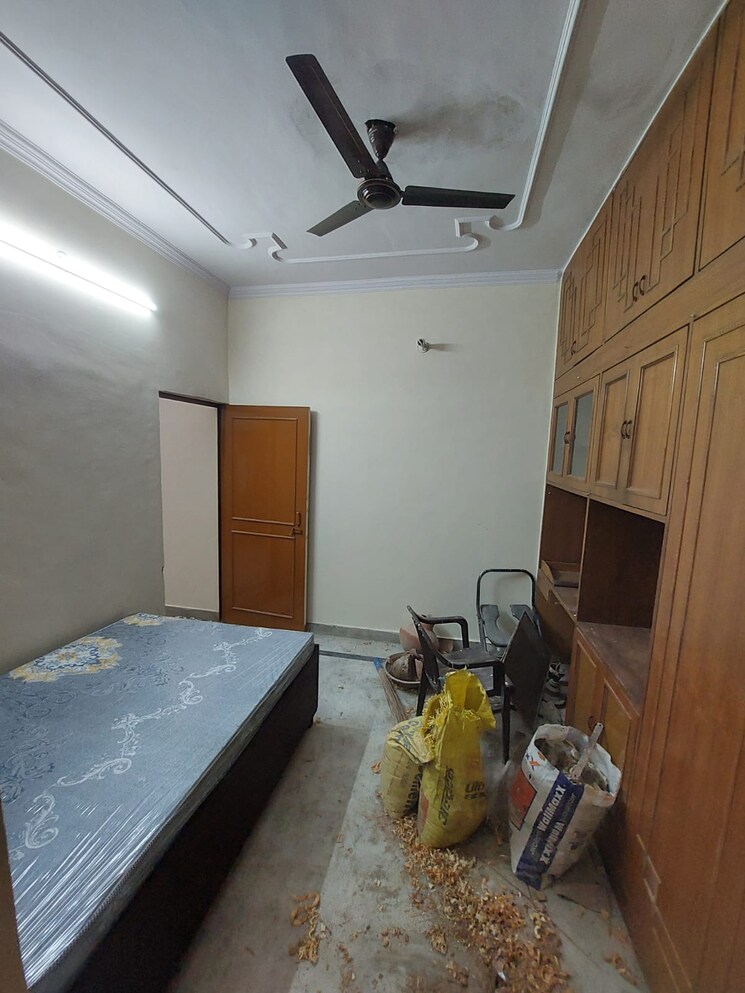 Room, sarita vihar 1 Bedroom 499 Sq.Ft. Apartment In Sarita Vihar Delhi 9282207