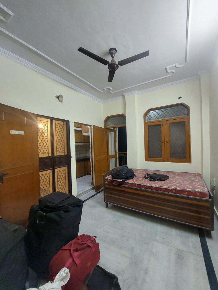 Bedroom, sarita vihar 1 Bedroom 499 Sq.Ft. Apartment In Sarita Vihar Delhi 9282207