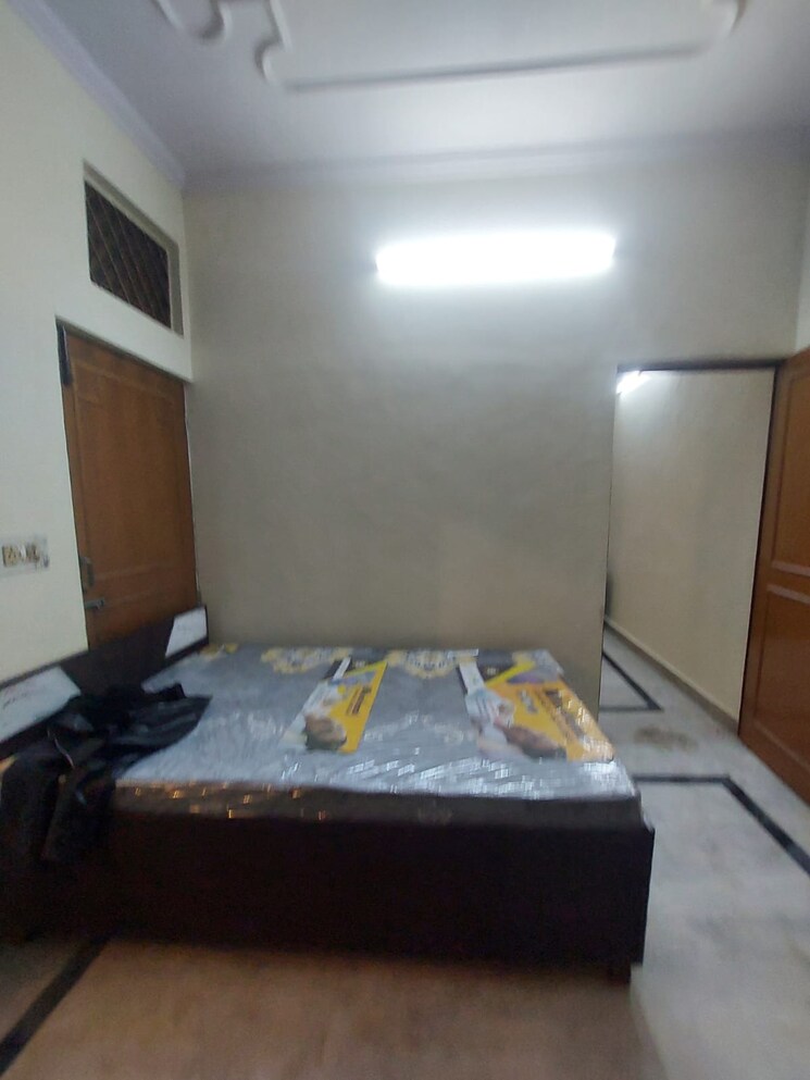 Bedroom, sarita vihar 1 Bedroom 499 Sq.Ft. Apartment In Sarita Vihar Delhi 9282207
