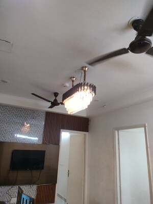 Furnished Amenities in 3 BHK Apartment at Amrapali Golf Homes, Sector 4 Greater Noida – for Sale