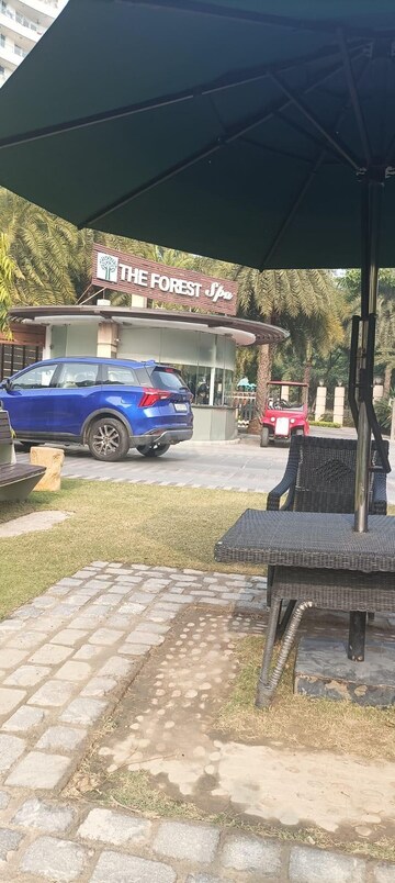 Parking in 4 BHK Apartment at Omaxe Forest Spa, Sector 93b – for Rent