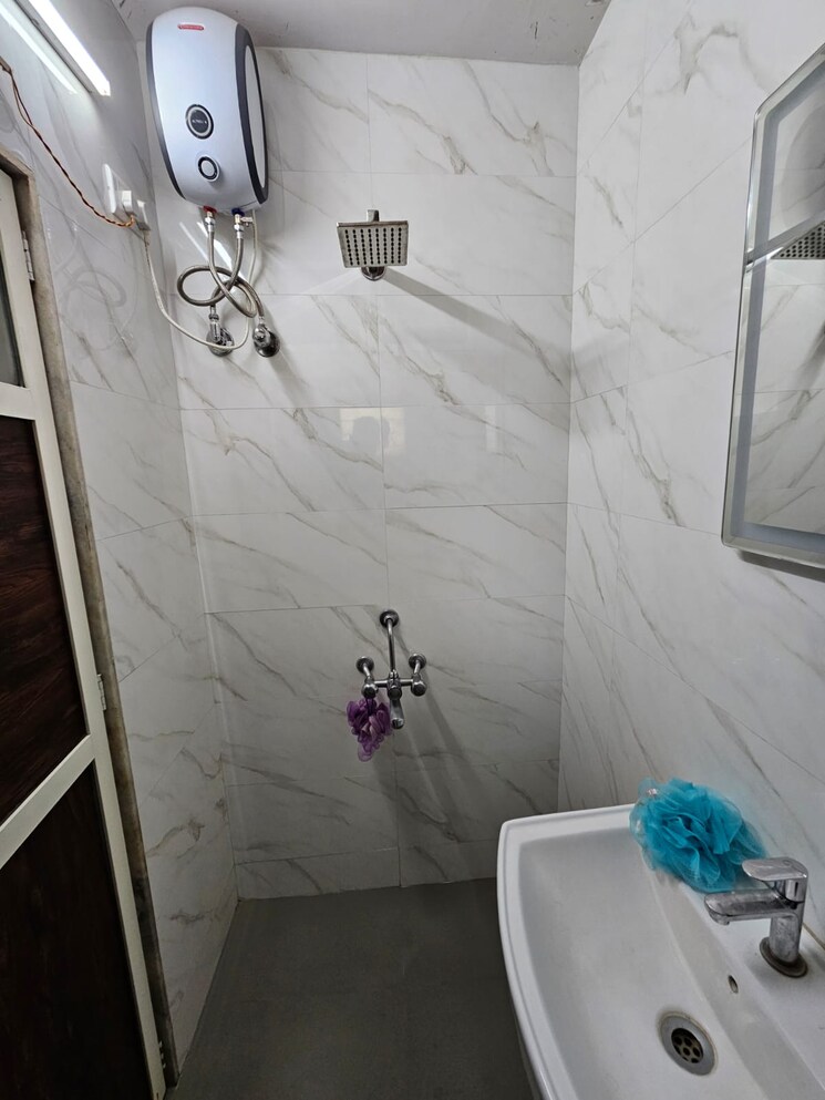 Bathroom, km-horizon-exotica 1 Bedroom 450 Sq.Ft. Apartment In Haware City Thane 9282243