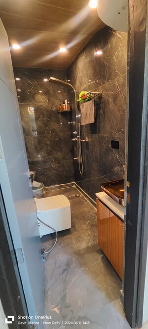 Furnished Amenities in 3 BHK Builder Floor at Saket – for Sale