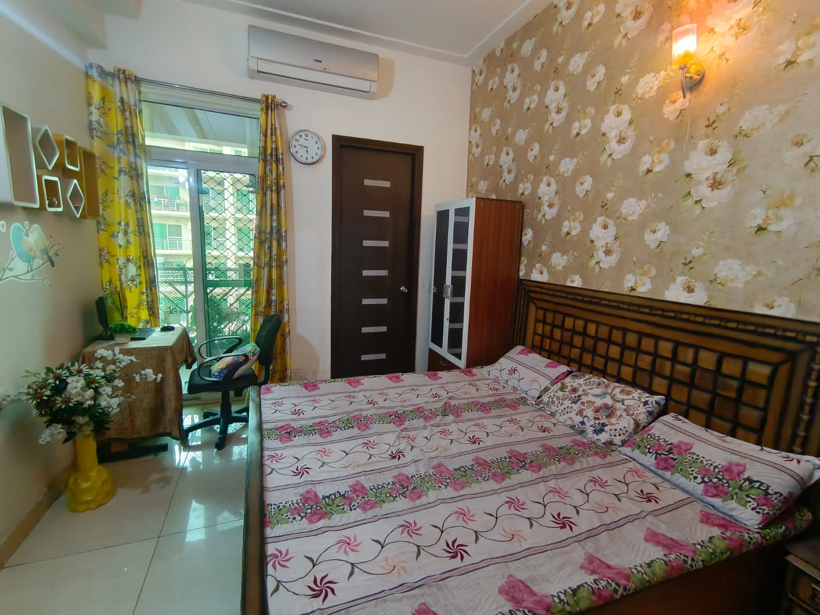 3 BHK + Pooja Room Apartment For Rent in Amrapali Kingswood