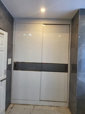 Furnished Amenities in 3 BHK Apartment at Amrapali Golf Homes, Sector 4 Greater Noida – for Sale