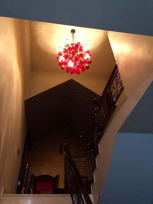 Furnished Amenities in 4 BHK Villa at Sainik Farm – for Sale