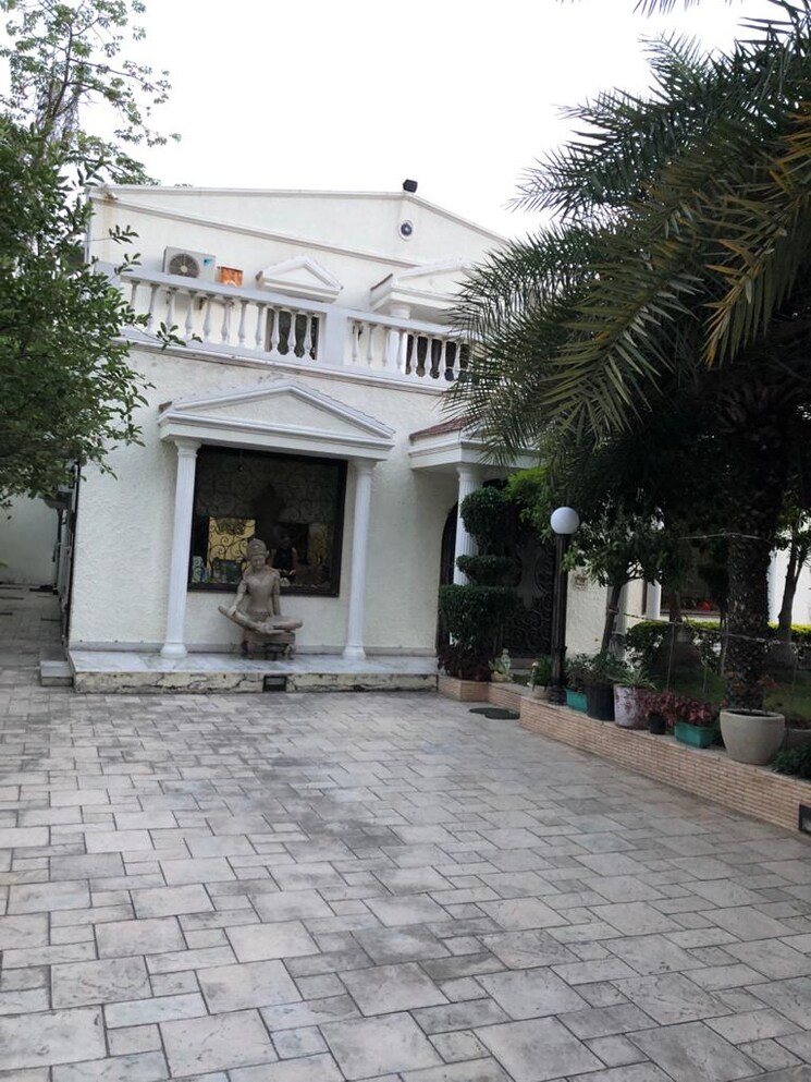 Exterior View, sainik farm 4 Bedroom 10800 Sq.Ft. Villa In Sainik Farm Delhi 9282270