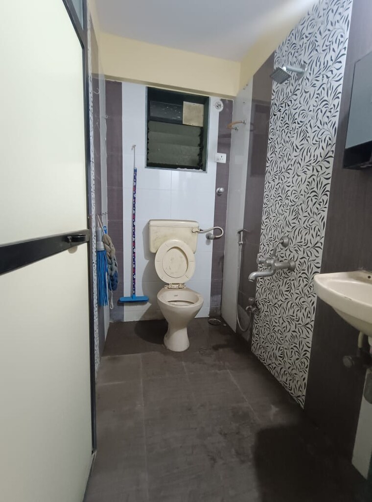 Bathroom, shree-swami-krupa-dhokali 2 Bedroom 950 Sq.Ft. Apartment In Dhokali Thane 9282267