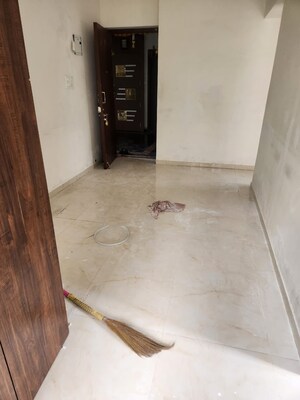 Room in 1 BHK Apartment at Lodha Complex Lower Parel, Lower Parel – for Rent