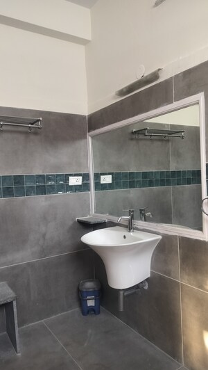 Furnished Amenities in 5 BHK Independent House at Jubilee Hills – for Rent