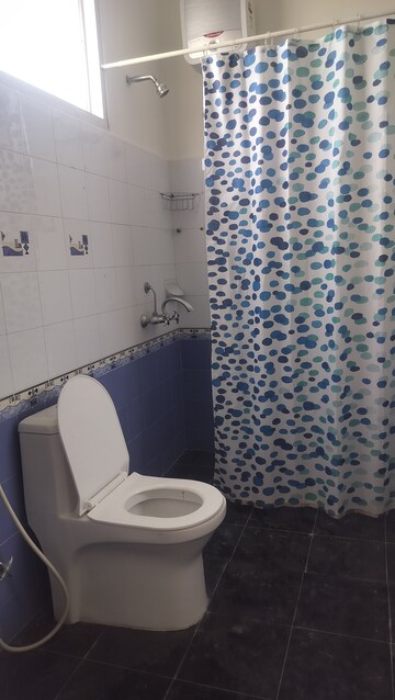 Bathroom in 5 BHK Independent House at Jubilee Hills – for Rent