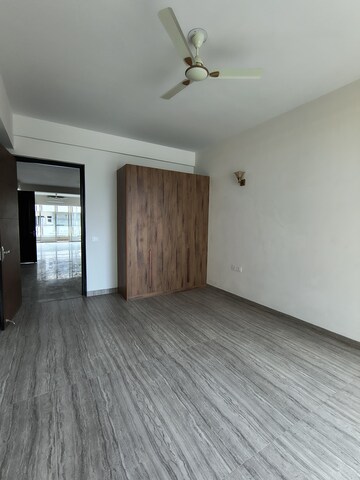 Room in 3 BHK Apartment at Adani Samsara Vilasa, Sector 63 – for Rent