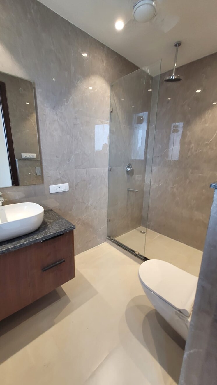 Bathroom, adani-samsara-vilasa 4 Bedroom 3600 Sq.Ft. Apartment In Sector 63 Gurgaon 9282354