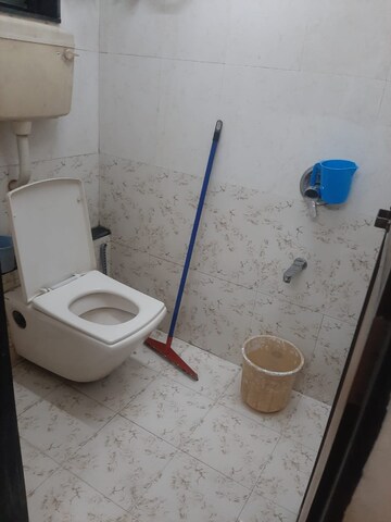 Bathroom in 1 BHK Apartment at Nest Apartment Matunga, Matunga West – for Rent