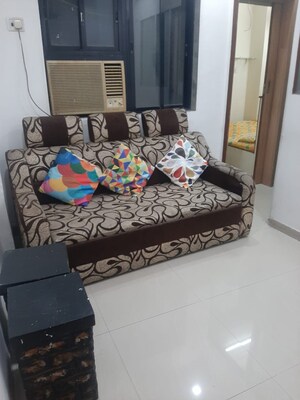 Bedroom in 1 BHK Apartment at Nest Apartment Matunga, Matunga West – for Rent