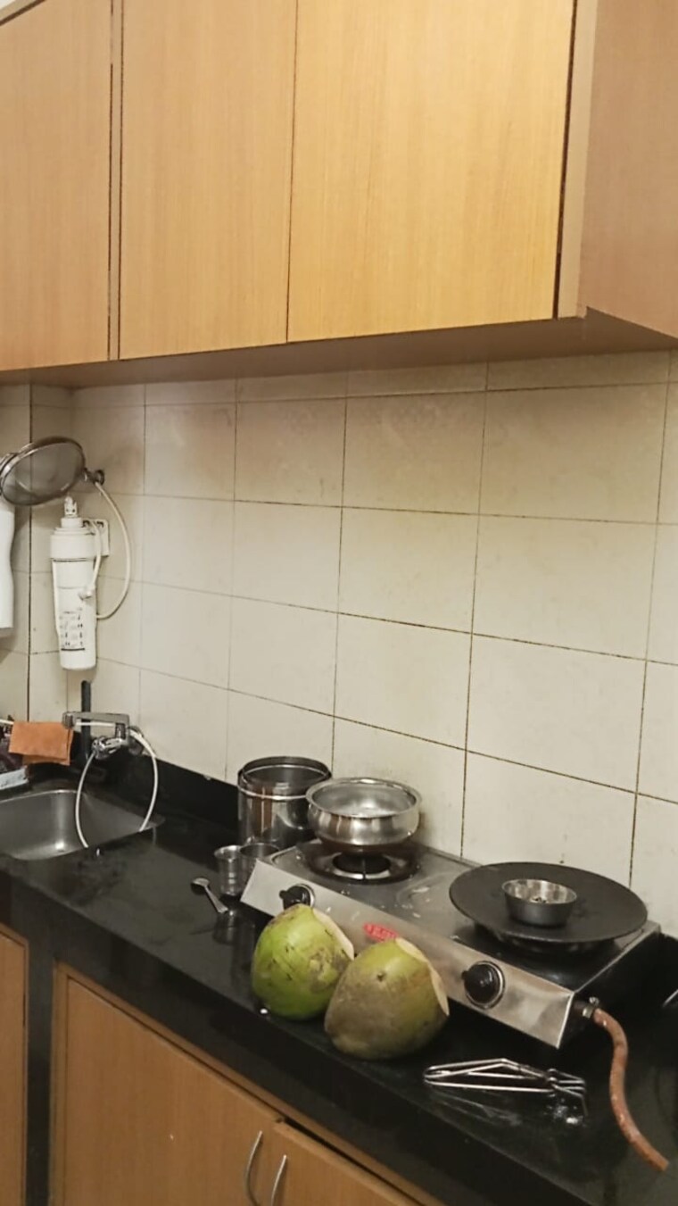 Bathroom, shivaji-nivas 1.5 Bedroom 750 Sq.Ft. Apartment In Dadar West Mumbai 9282363