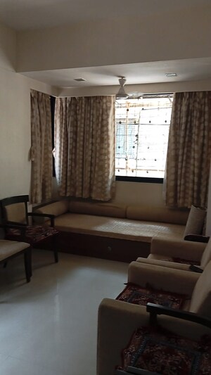 Living Room in 1.5 BHK Apartment at Shivaji Nivas, Dadar West – for Rent