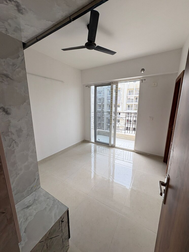 Kitchen, signature-the-millennia-2 2 Bedroom 586 Sq.Ft. Apartment In Sector 37d Gurgaon 9282368