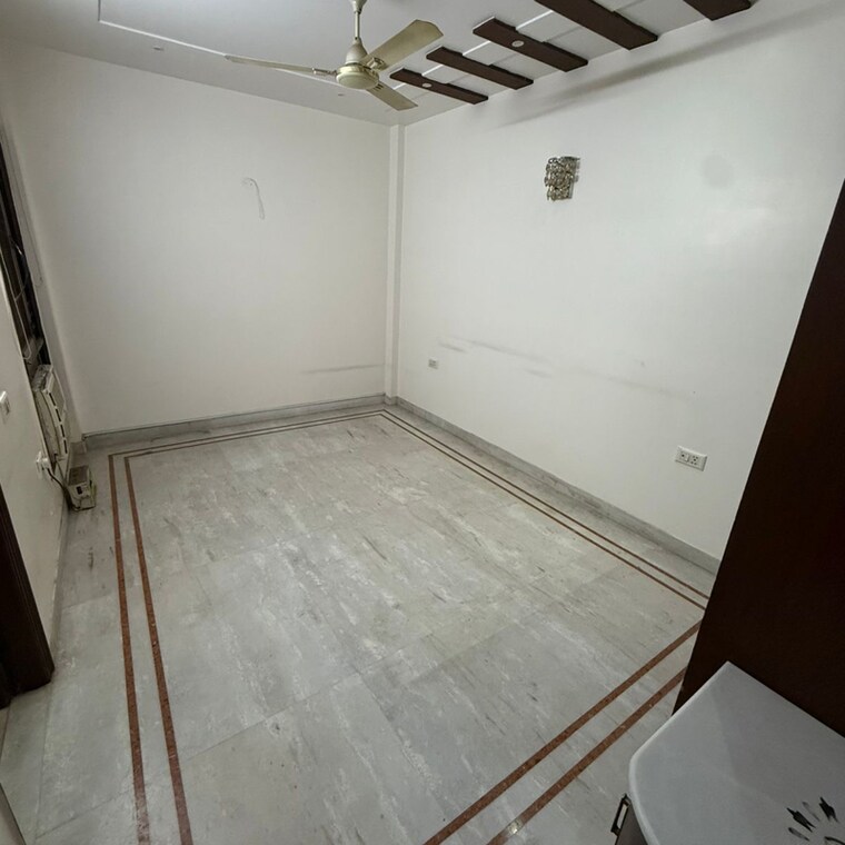 Kitchen, paschim vihar 4 Bedroom 2350 Sq.Ft. Builder Floor In Paschim Vihar Delhi 9282375