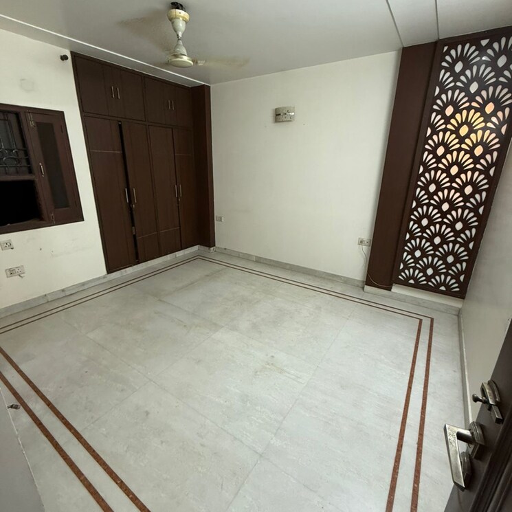 Balcony, paschim vihar 4 Bedroom 2350 Sq.Ft. Builder Floor In Paschim Vihar Delhi 9282375