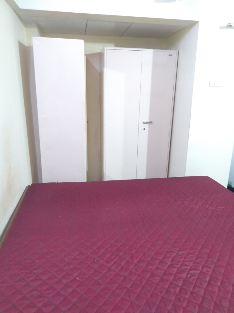 Room, silver-square-chs-ltd 1 Bedroom 480 Sq.Ft. Apartment In Santacruz East Mumbai 9282395