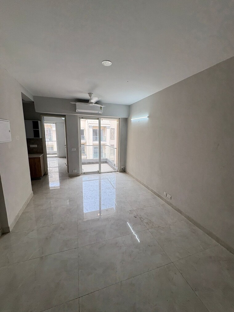 Room, signature-global-city 3 Bedroom 1300 Sq.Ft. Apartment In Sector 37d Gurgaon 9282374