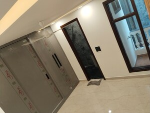 Furnished Amenities in 2 BHK Builder Floor at Lajpat Nagar 4 – for Sale