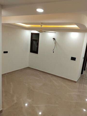 Room in 2 BHK Builder Floor at Lajpat Nagar 4 – for Sale