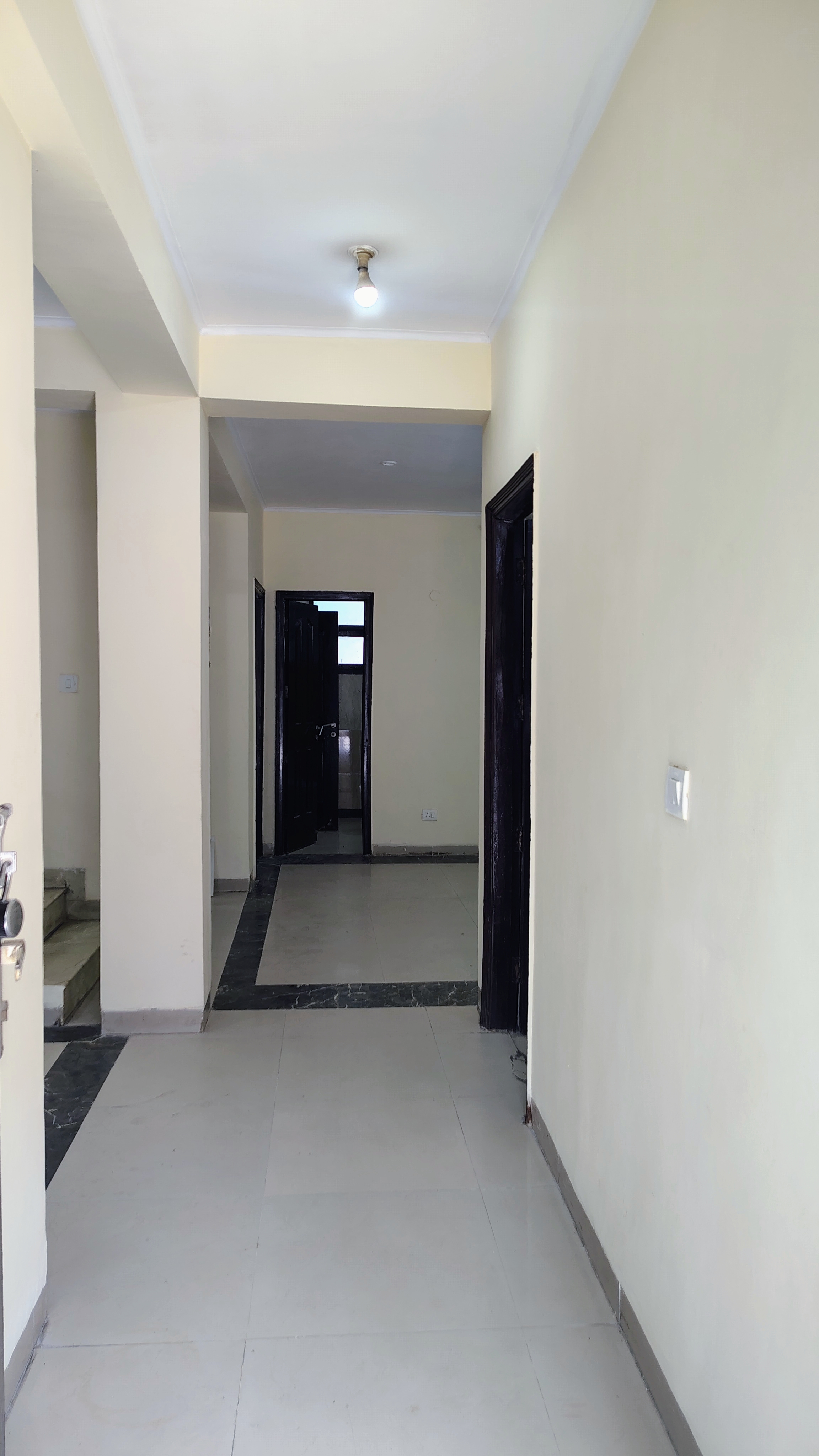 3 BHK + Pooja Room 1800 Sq.Ft. Builder Floor in Hong Kong Bazaar