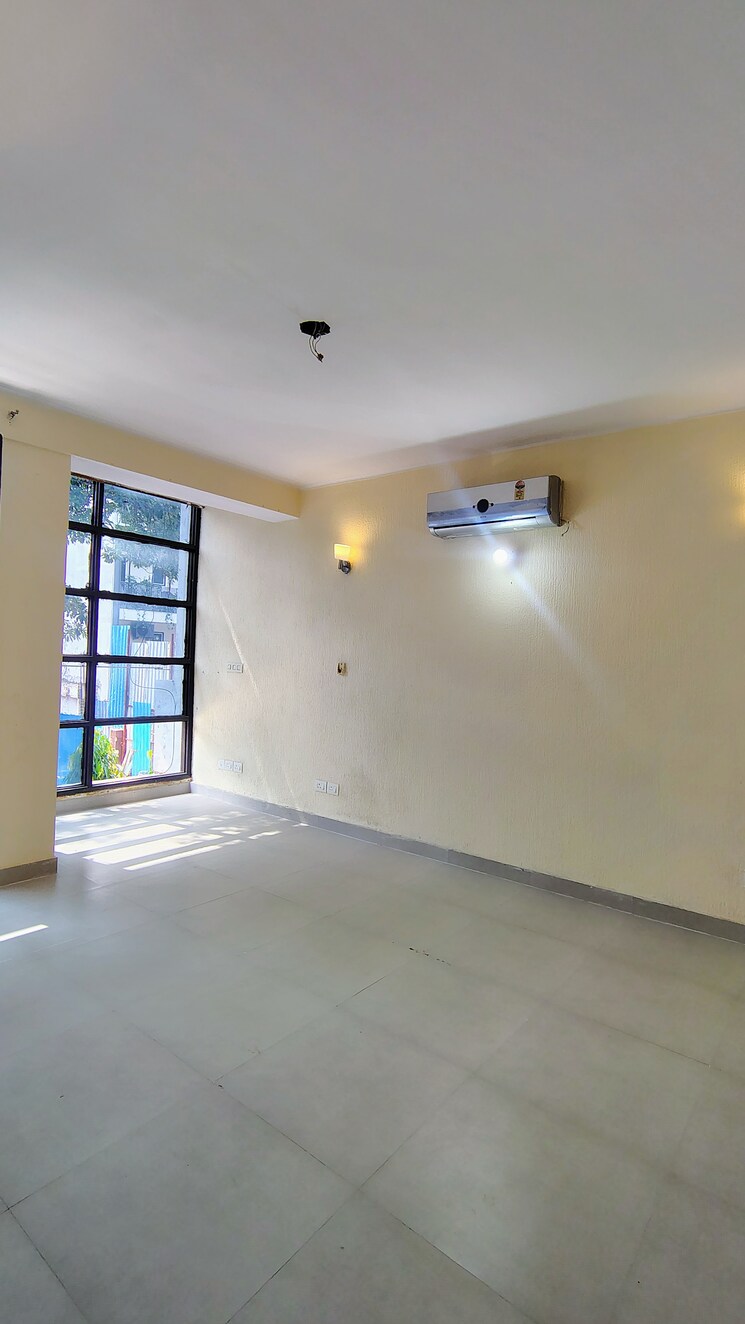 Room, hong-kong-bazaar 3 Bedroom 1800 Sq.Ft. Builder Floor In Sector 57 Gurgaon 9282440