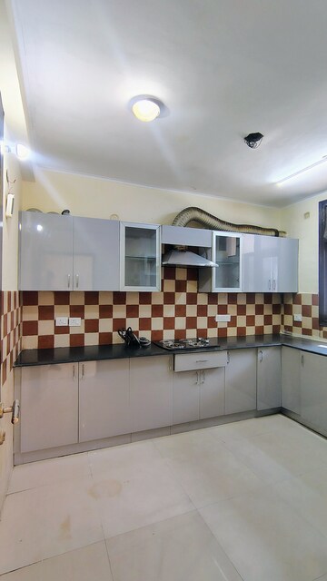 Kitchen in 3 BHK Builder Floor at Hong Kong Bazaar, Sector 57 – for Rent