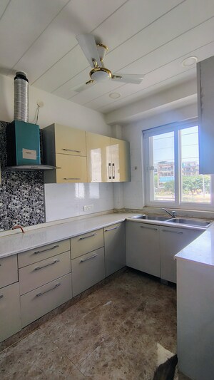 Kitchen in 3 BHK Builder Floor at Hong Kong Bazaar, Sector 57 – for Rent