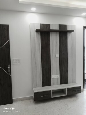 Building Lobby in 3 BHK Builder Floor at Paschim Vihar – for Rent