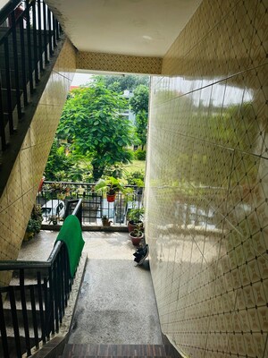  2 BHK Apartment at Paschim Vihar – for Rent