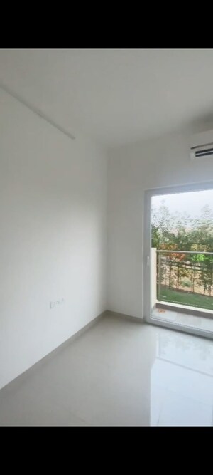 Room in 2 BHK Apartment at Oyster Saket City, Kalyan East – for Sale