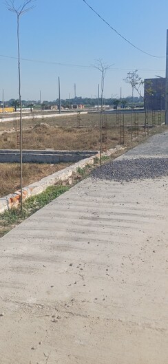 Plot For Sale in Jewar