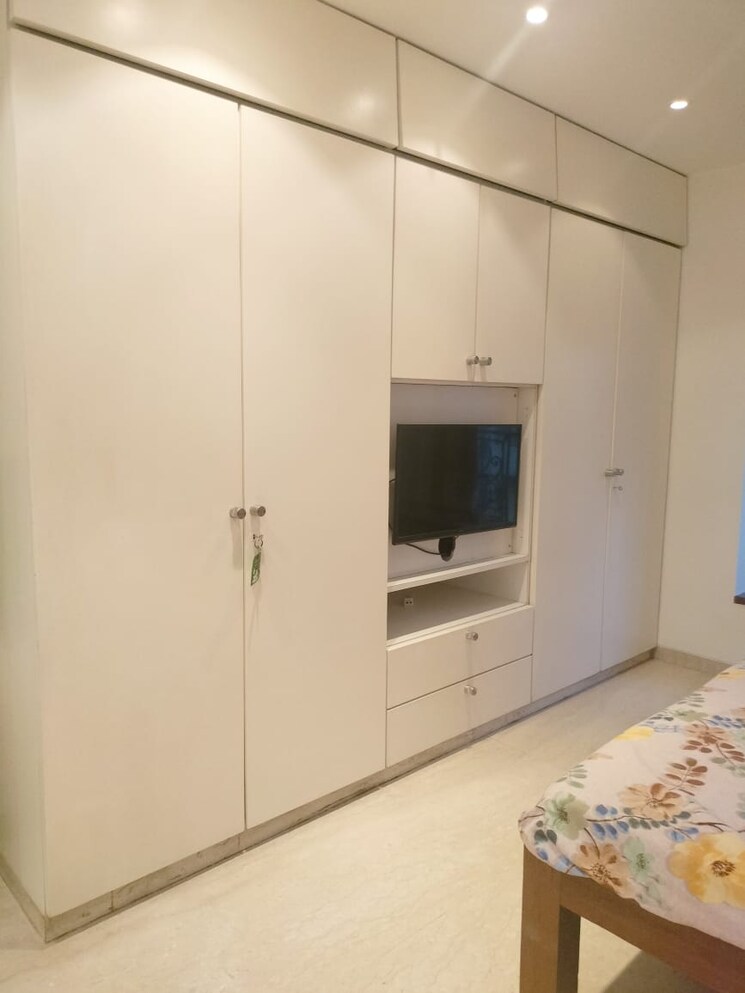 Room, parvati-niwas-khar 3 Bedroom 1550 Sq.Ft. Apartment In Khar West Mumbai 9282535