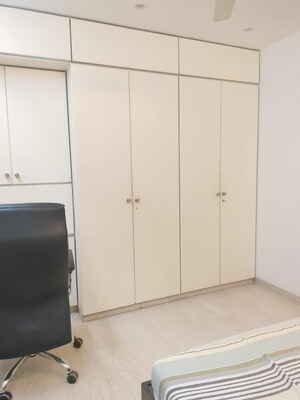 Bathroom in 3 BHK Apartment at Parvati Niwas Khar, Khar West – for Sale