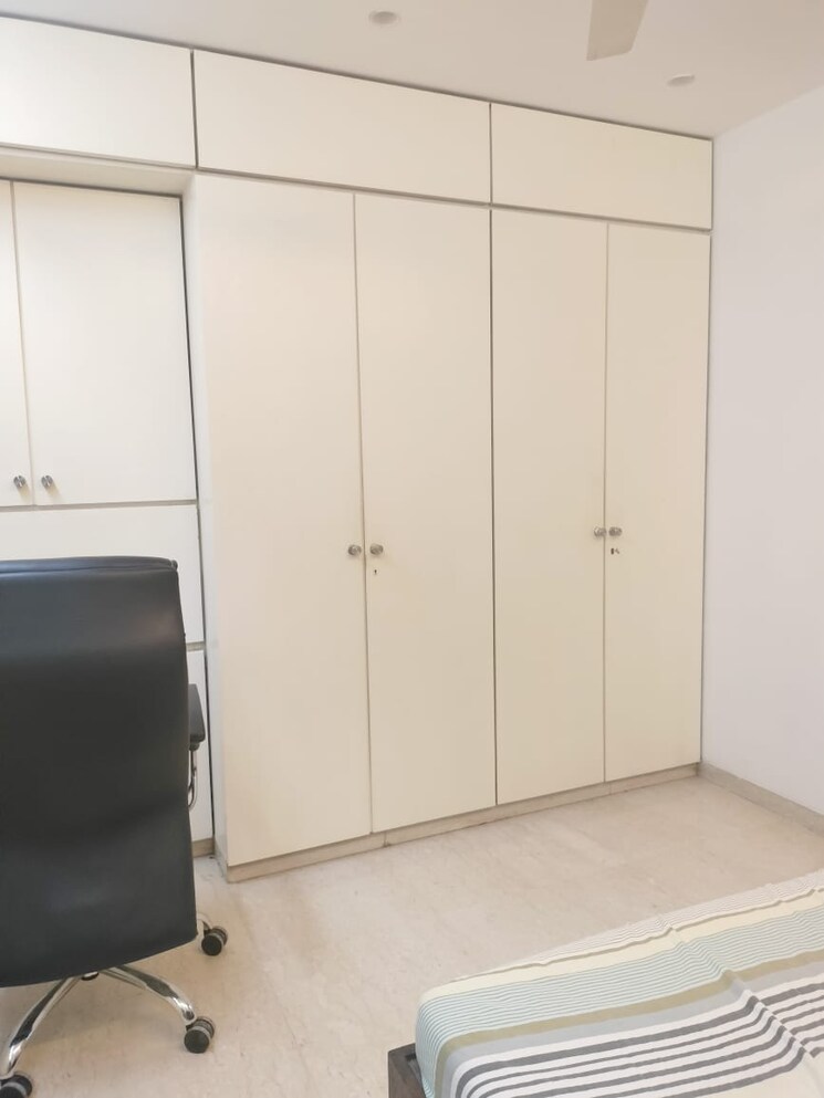 Bathroom, parvati-niwas-khar 3 Bedroom 1550 Sq.Ft. Apartment In Khar West Mumbai 9282535